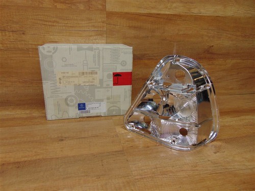 Right tail lamp housing - right,