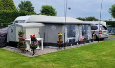 Isabella Penta Flint + Anex