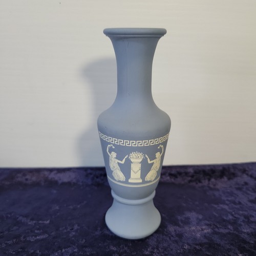 Wedgewood style urn - style, vase
