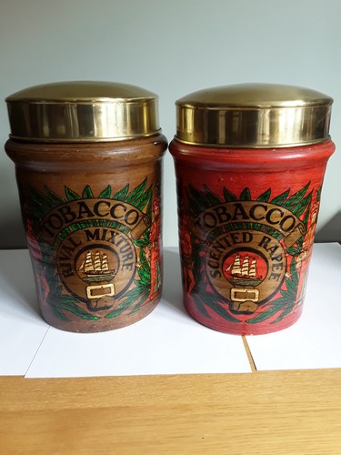 Pair vintage clay - clay, tobacco