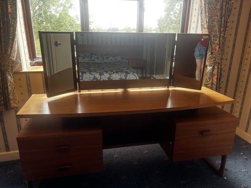Brown plan bedroom set - brown, bed