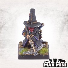 MaxMini BNIB Halfling Witch