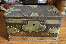 Antique Geo Bassett & Co