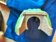 J&LR Merit 00 Gauge Single