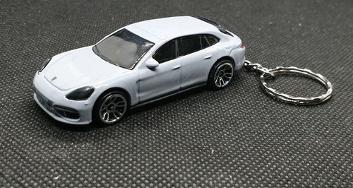 Diecast porsche panamera turbo