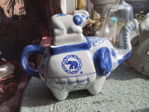 Porcelain blue white china - porcelain,