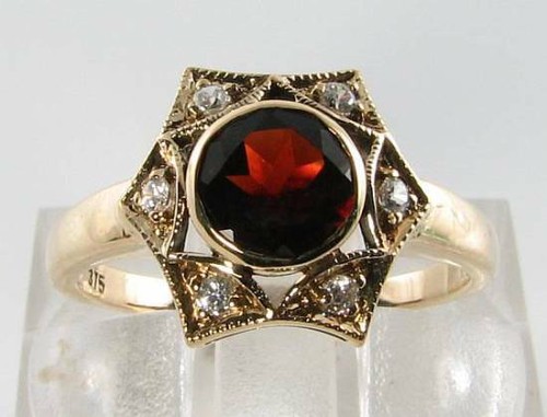 9ct gold garnet - 9k,