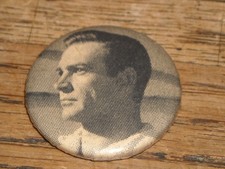 Sean Connery 2.6cm Monochrome Pin Badge James Bond 007 Dr No