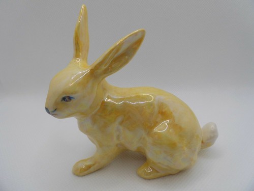 Wade sitting bunny yellow - sitting,