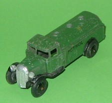 Dinky / 25d Pre War Petrol Tanker