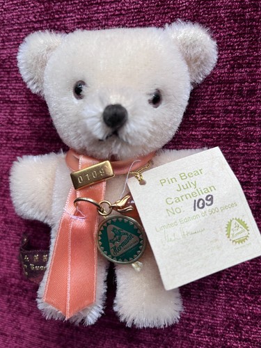 Hermann teddy bear pin badge - pin,