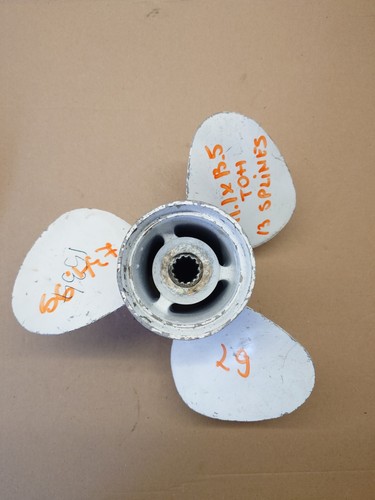 Tohatsu outboard propeller