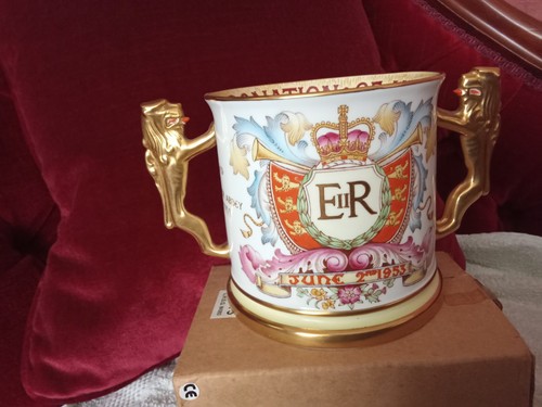 Queen elizabeth paragon - queen,