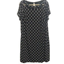 41 Hawthorn Black, White