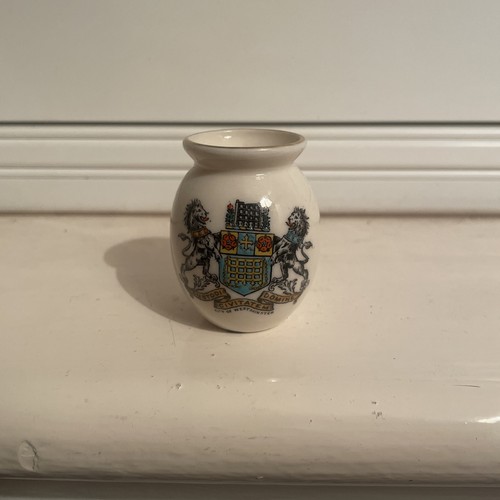 Goss crested ware - wh,