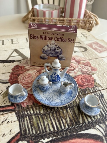 Vintage miniature blue - miniature, willow