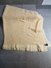 Vintage Moderna  Cellular