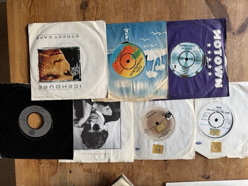 Vintage vinyl singles - x, 7”