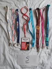 Bulk S. 8 x World Cup Trophy