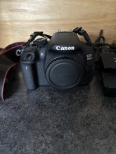 Canon EOS 700D 18.0MP Digital SLR Camera