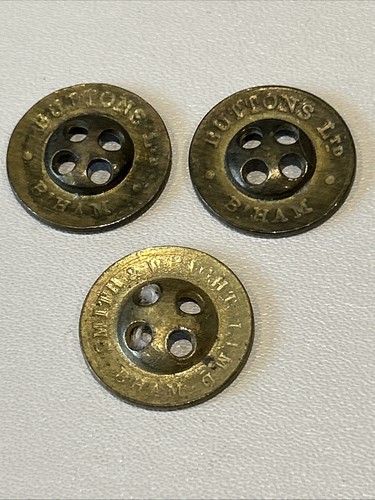 Old brass buttons 3 - x,