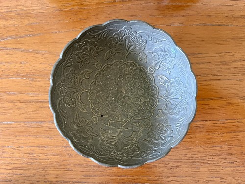 Pretty metal decorative bowl - metal,