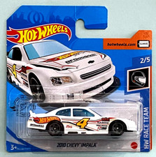 HOT WHEELS - 2010 CHEVY IMPALA - WHITE - SHORT CARD  - (B)