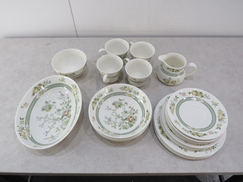Royal doulton bone china - royal,