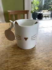 Cat mug cup gold and white