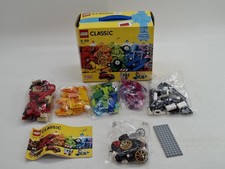 LEGO 10715 CLASSIC Bricks on a