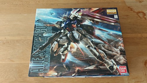 Bandai gunpla master grade - bandai,