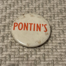 Pontins Pin Badge  70s  Retro Holiday Camp Advertising 30 mm 