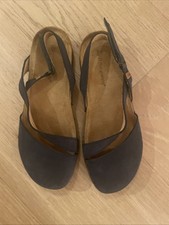 Women's El Naturalista Light