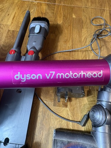 Dyson motorhead lightweight - v7,