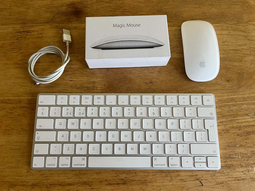 Apple magic mouse - magic,