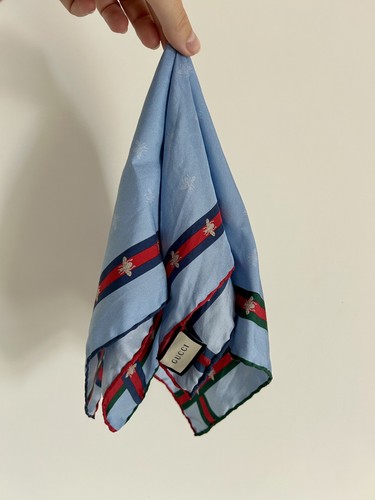 Authentic gucci silk bee - gucci, print