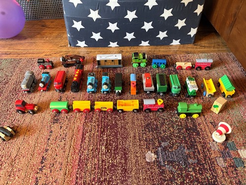 Brio wooden railway bundle - ,