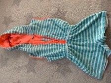 Sainsbury TU kids beach