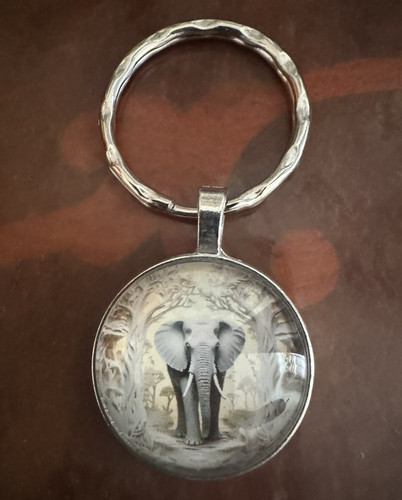 Silver metal round elephant - silver,