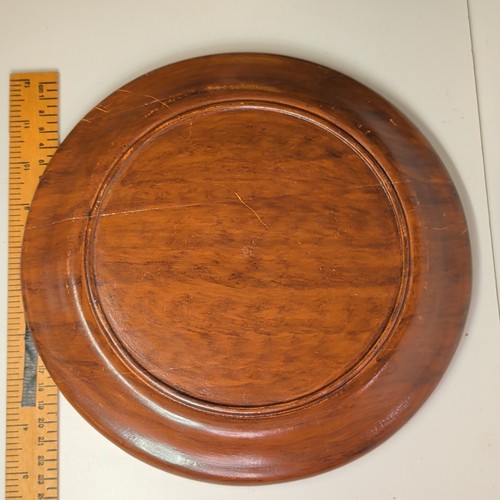 Round polished wood serving - round,