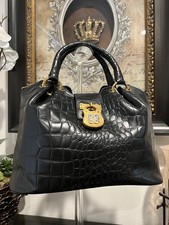Sharif Lagacy Crock Embossed