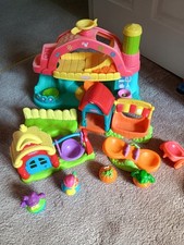 Weebles activity set, house, Seesaw, Swing and 4 Weebles - See Pictures 