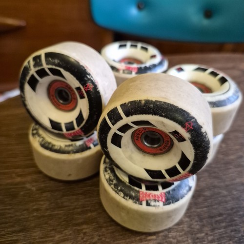Reckless cib chicks bowls - chicks, in