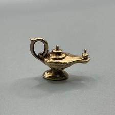 9ct Gold Vintage genie's lamp Charm - 9 375