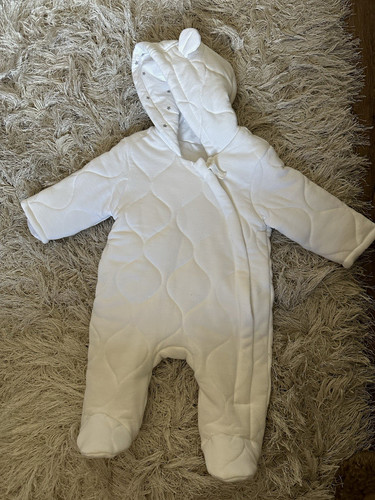 White quilted padded - quilted,
