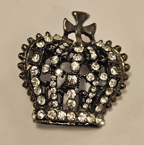 Lovely statement crown - lovely,