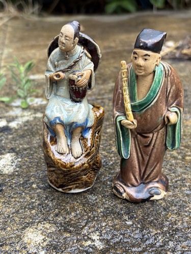 Chinese porcelain figures - 2x,