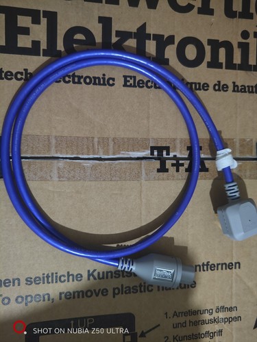 Isotek evo3 premier mains - premier,