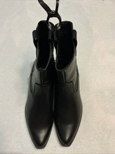 Size 7 Ladies Boots New