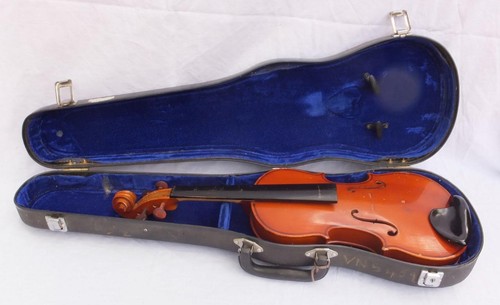 Old unbranded size violin - size,